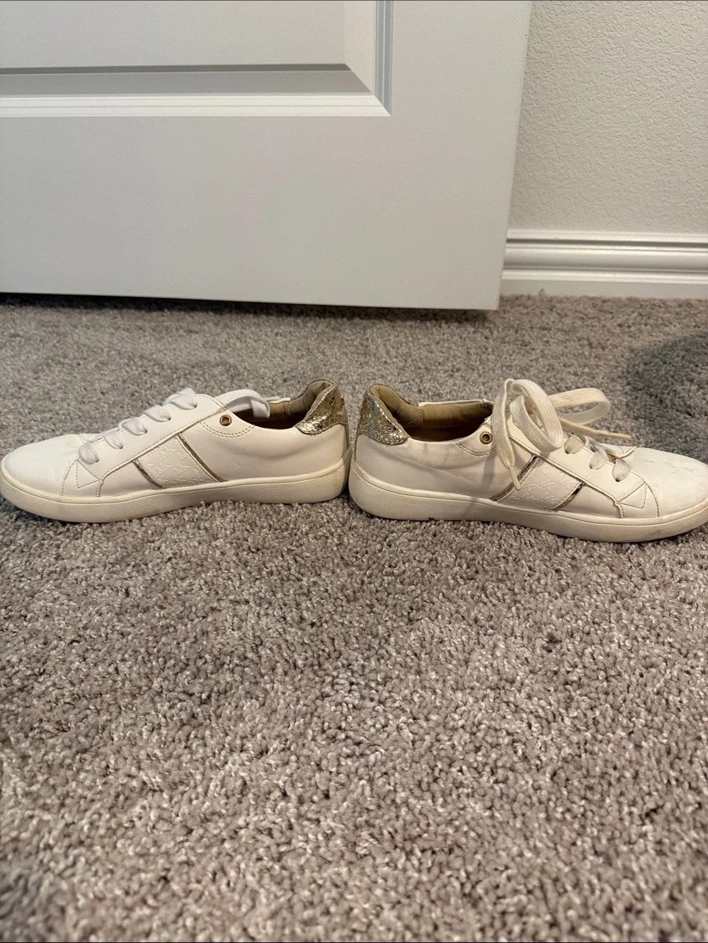 Michael Kors White/Gold Low-Top Leather Sneakers